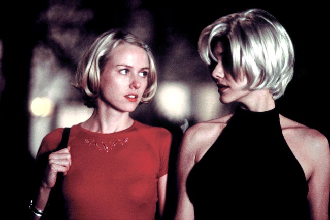 MULHOLLAND DRIVE, Naomi Watts, Laura Harring, 2001, (c) Universal/avec la permission de la collection Everett