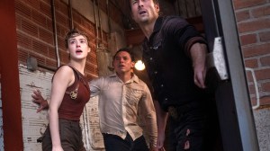 Daisy Edgar-Jones, Anthony Ramos et Glen Powell dans le film 