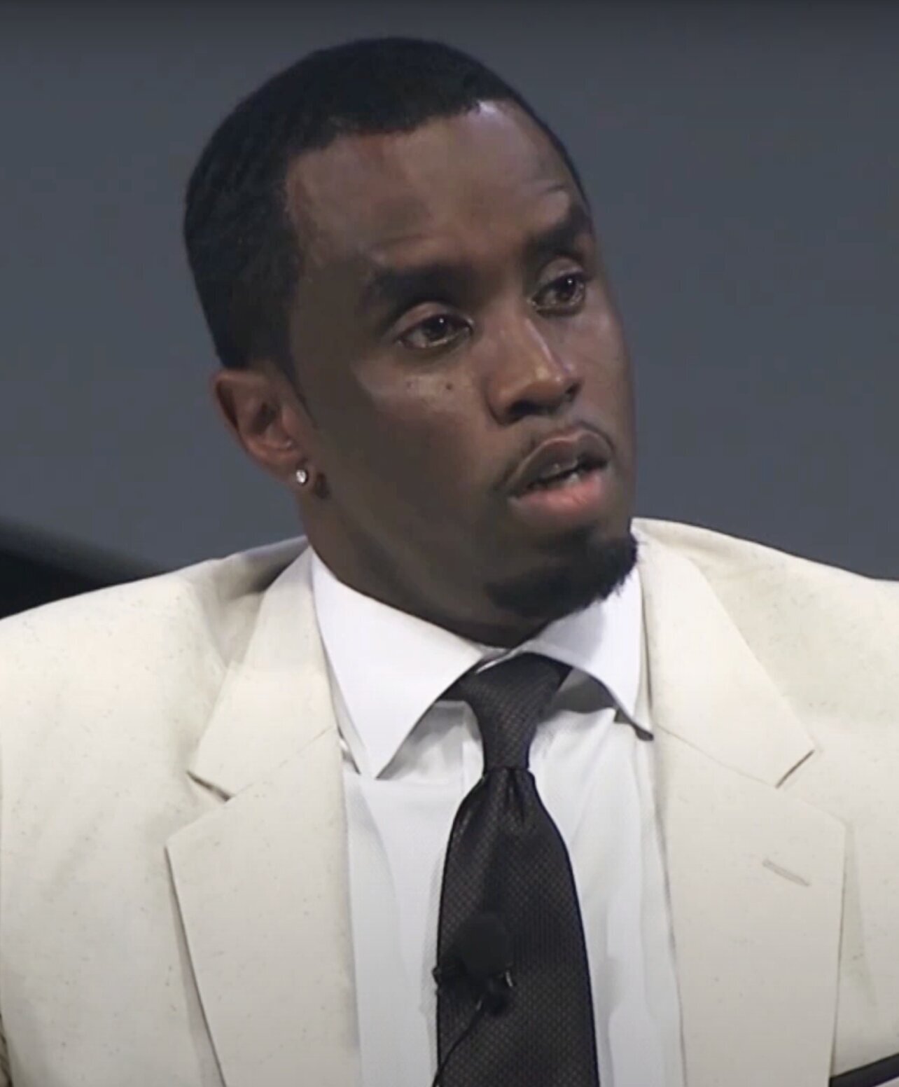 1727219502 457 Sean Diddy Combs et Bankman Fried detenus ensemble dans