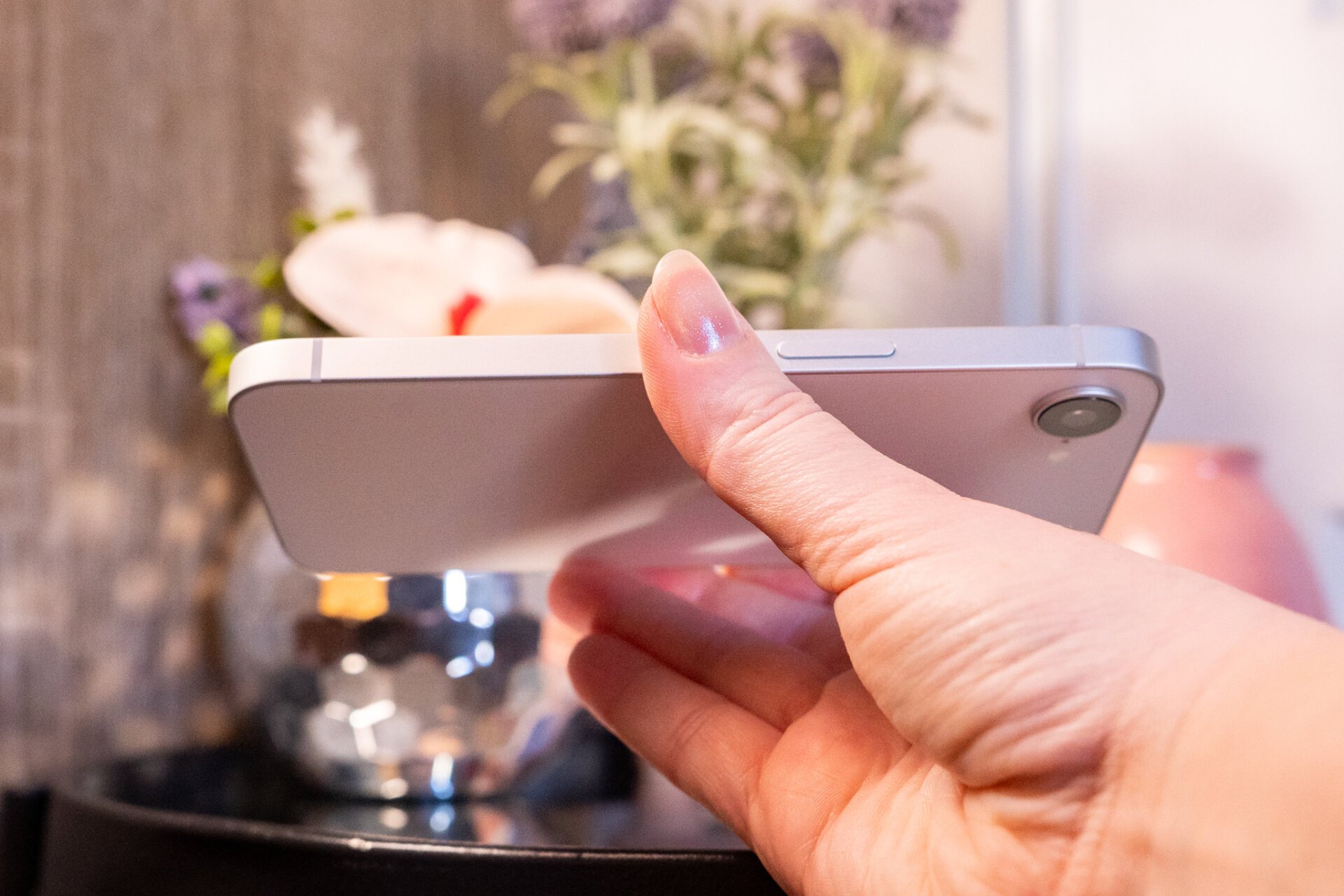 IPhone 16e Review 5