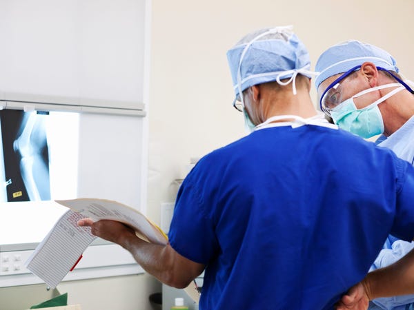 1743669924 595 Les meilleurs emplois remuneres aux Etats Unis qui gagnent tous plus