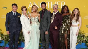 New York, New York - 27 avril: (LR) Henry Golding, Elizabeth Perkins, Blake Lively, Michele Morrone, Paul Feig, Alex Newell et Anna Kendrick participent "Un autre service simple" Projection de New York au Jazz au Lincoln Center le 27 avril 2025 à New York. (Photo de: Michael Loccisano / Getty Images)