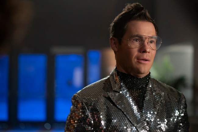 Adam Devine comme Kelvin Gemstone dans le film
