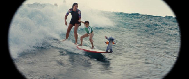 (LR) Sydney Agudong comme Nani, Maia Kealoha comme Lilo et Stitch Disney Live-Action Lilo & Stitch. Photo Disney poliment. © 2025 Disney Enterprises Inc. Tous droits protégés.